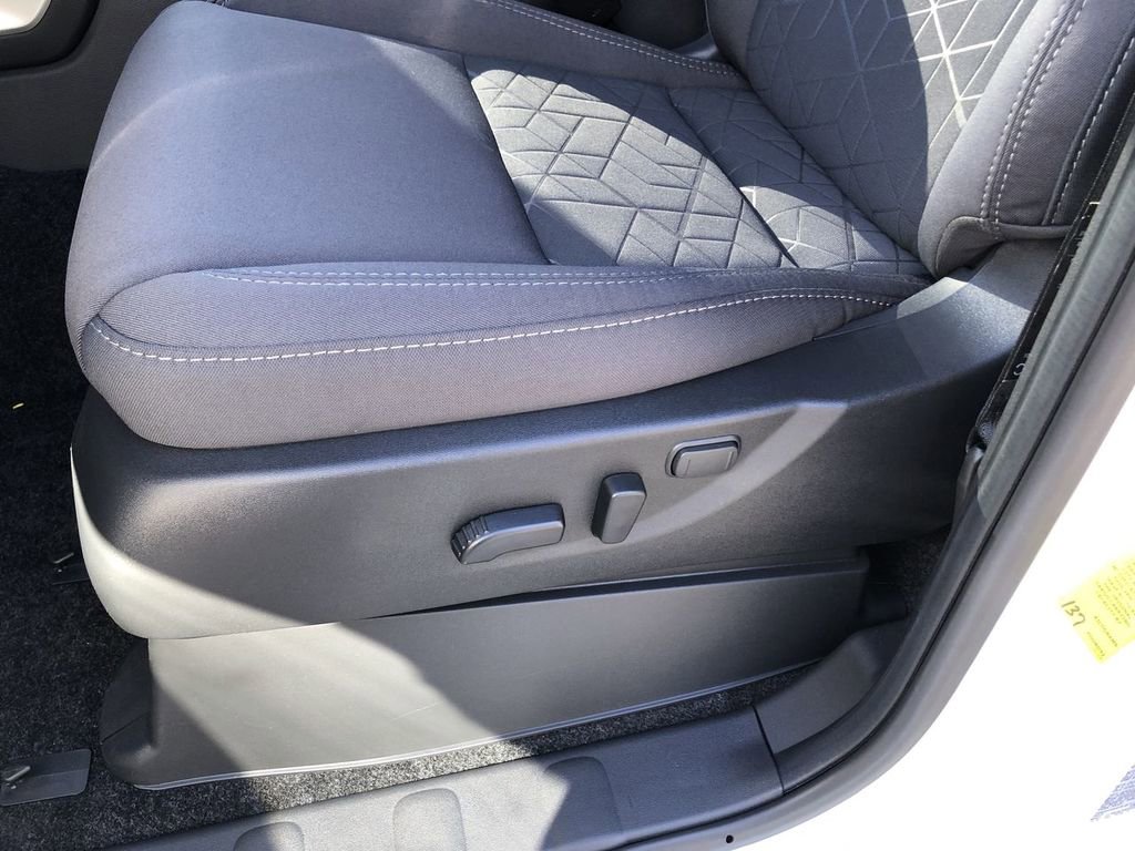 2026 Nissan Frontier SV - Photo 22