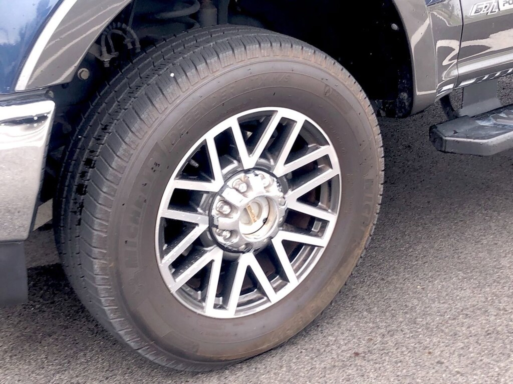 Used 2017 Ford F-250  Truck Crew Cab