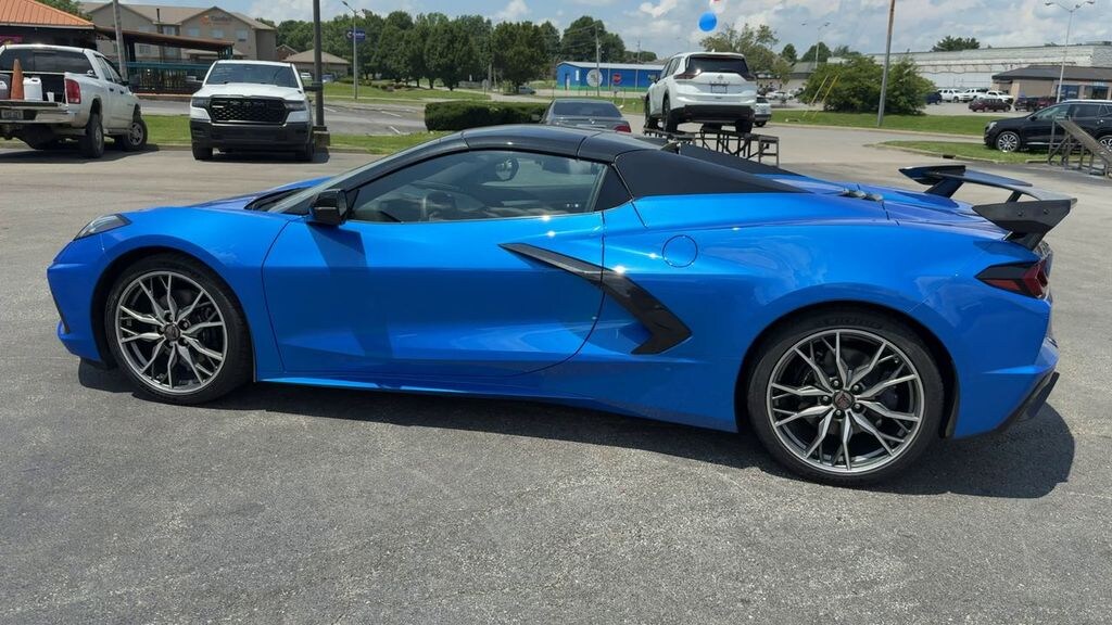 Used 2025 Chevrolet Corvette Stingray Stingray w/2LT Convertible