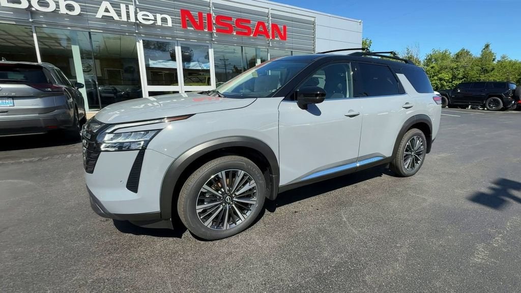 New 2026 Nissan Pathfinder Platinum SUV
