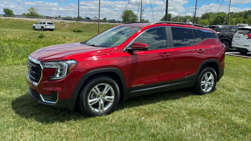 Used 2022 GMC Terrain SLE SUV