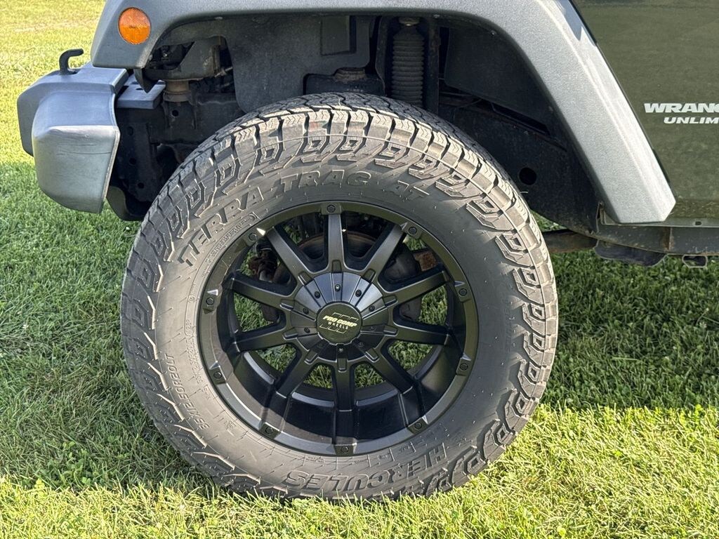 Used 2015 Jeep Wrangler Unlimited Rubicon 4x4 SUV