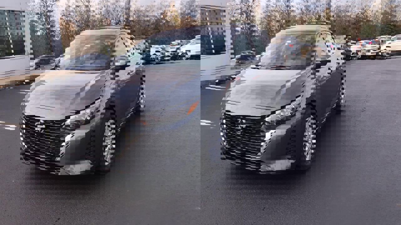 2025 Nissan Sentra S photo 3