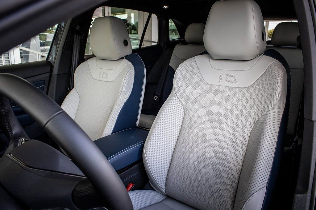 2025 Volkswagen ID.4 PRO S PLUS - Photo 29