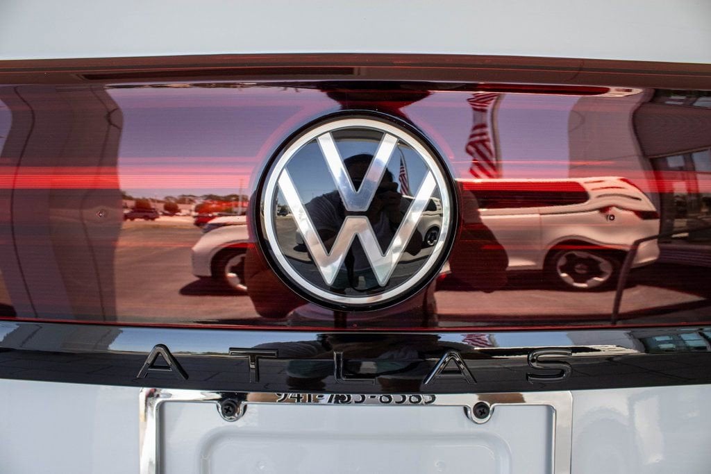 2025 Volkswagen Atlas Cross Sport SEL R-LINE - Photo 17