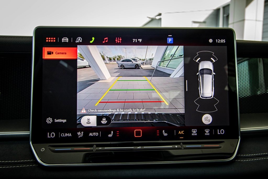 New 2026 Volkswagen Tiguan 2.0T SE SUV