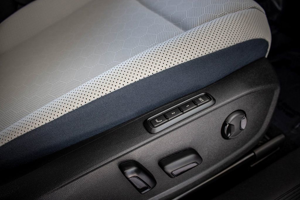 2025 Volkswagen ID.4 PRO S PLUS - Photo 46