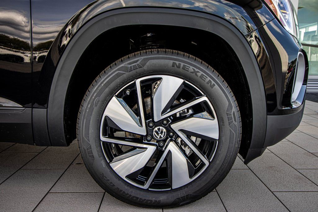 2026 Volkswagen Atlas SE w/Tech - Photo 21