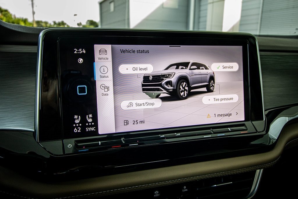 Certified 2024 Volkswagen Atlas Cross Sport 2.0T SE w/Technology SUV