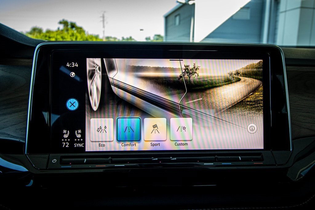 New 2026 Volkswagen Atlas 2.0T SE SUV