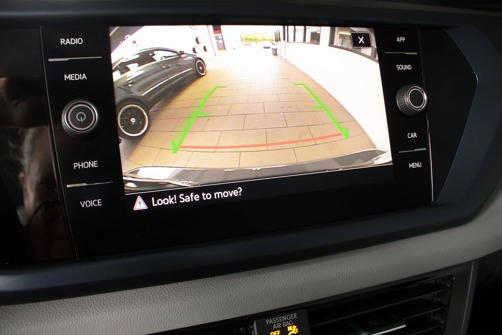 2024 Volkswagen Taos SE photo 4