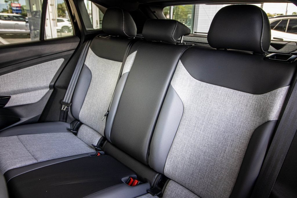 2025 Volkswagen ID.4 PRO - Photo 45
