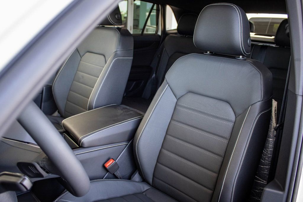 2025 Volkswagen Atlas Cross Sport SEL R-LINE - Photo 32