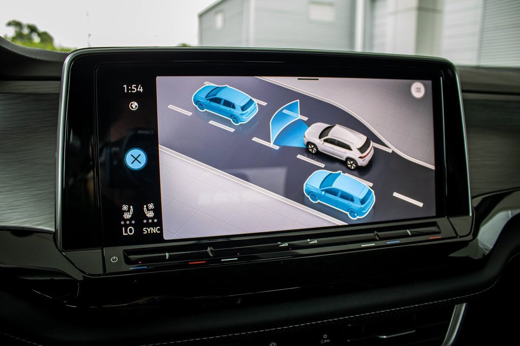 2026 Volkswagen Atlas Cross Sport SE Technology photo 4