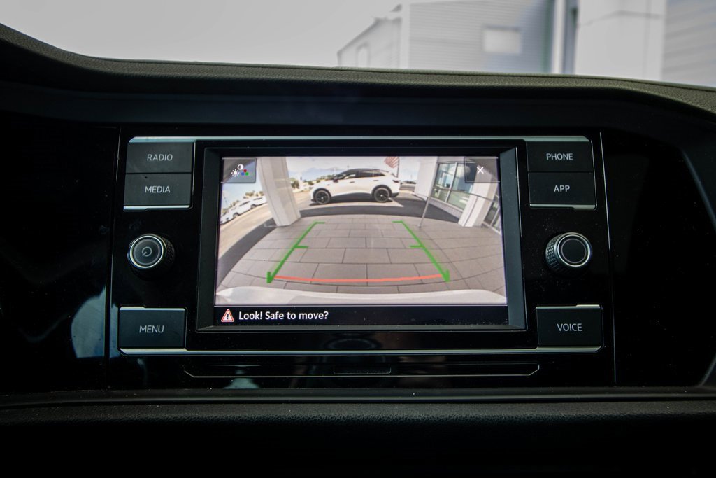 2020 Volkswagen Jetta 1.4T R-Line photo 3