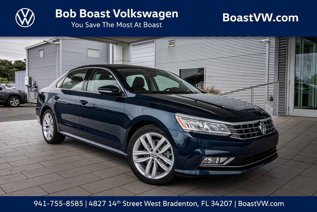 Used 2018 Volkswagen Passat 2.0T SE w/Technology Sedan