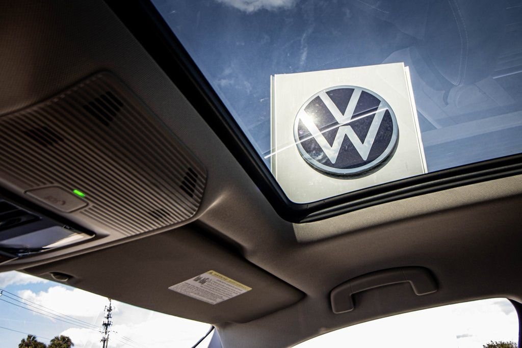 New 2026 Volkswagen Atlas 2.0T SE w/Technology SUV