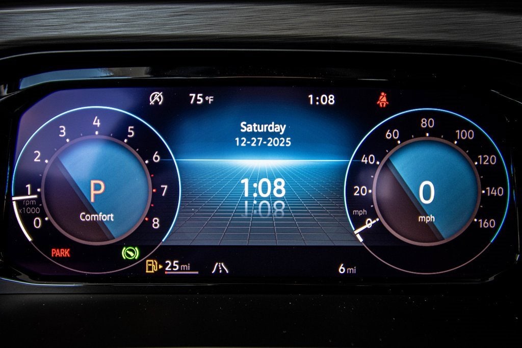 New 2026 Volkswagen Atlas Cross Sport 2.0T SE w/Technology SUV