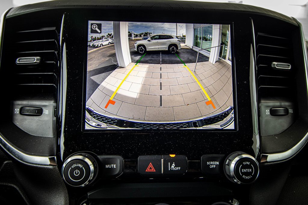 2025 Ram 1500 Lone Star photo 3