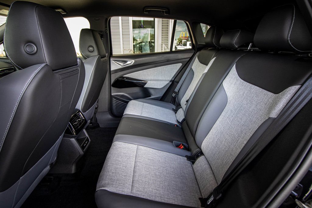2025 Volkswagen ID.4 PRO - Photo 42