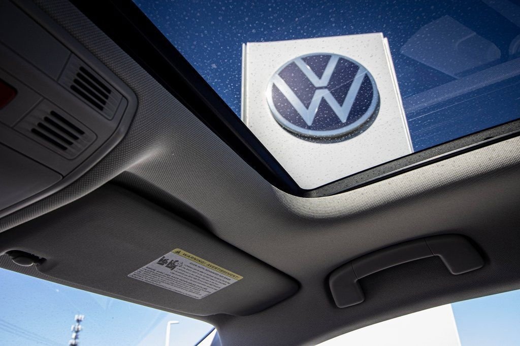 New 2026 Volkswagen Jetta SE Sedan