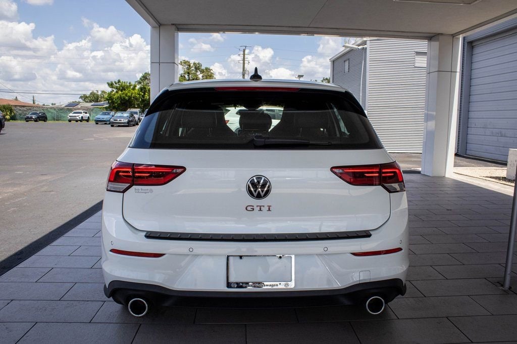 2025 Volkswagen Golf GTI SE - Photo 15