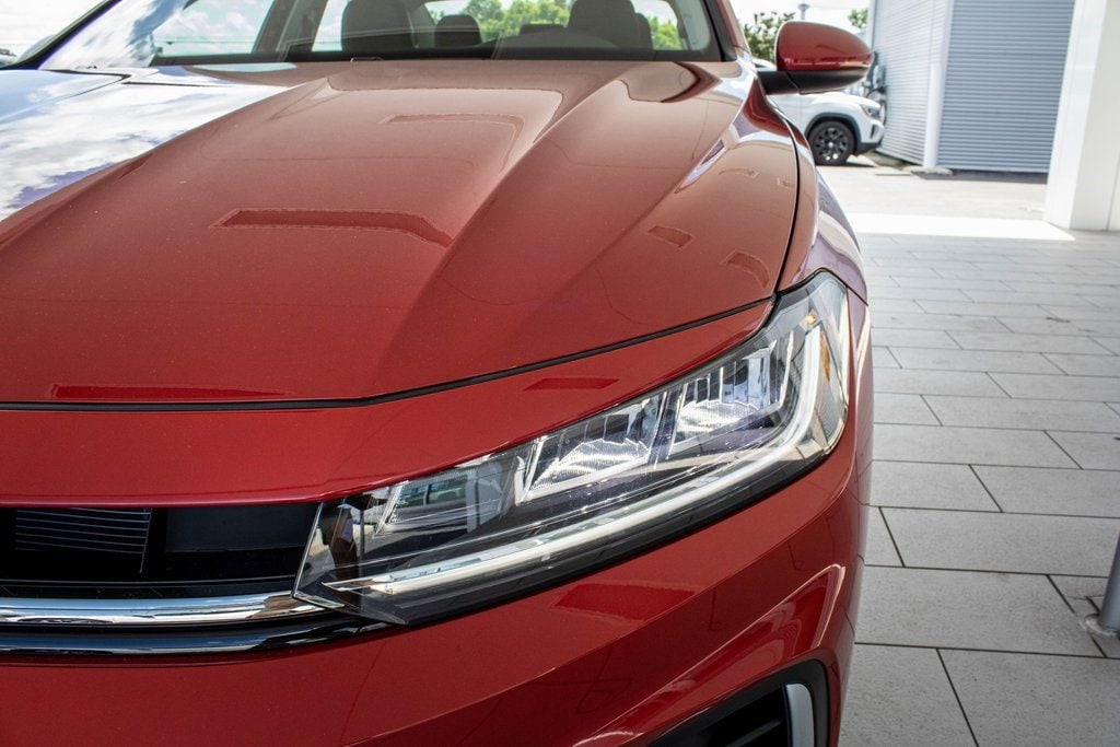 2025 Volkswagen Jetta SE - Photo 9