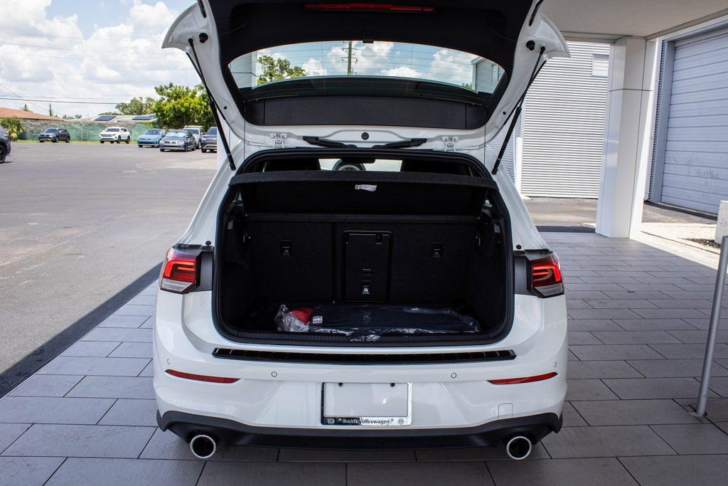 2025 Volkswagen Golf GTI SE - Photo 17
