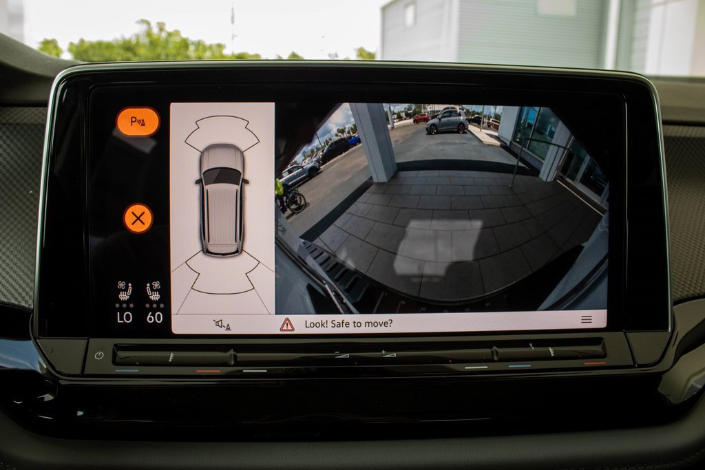 2025 Volkswagen Atlas Peak Edition SE photo 4