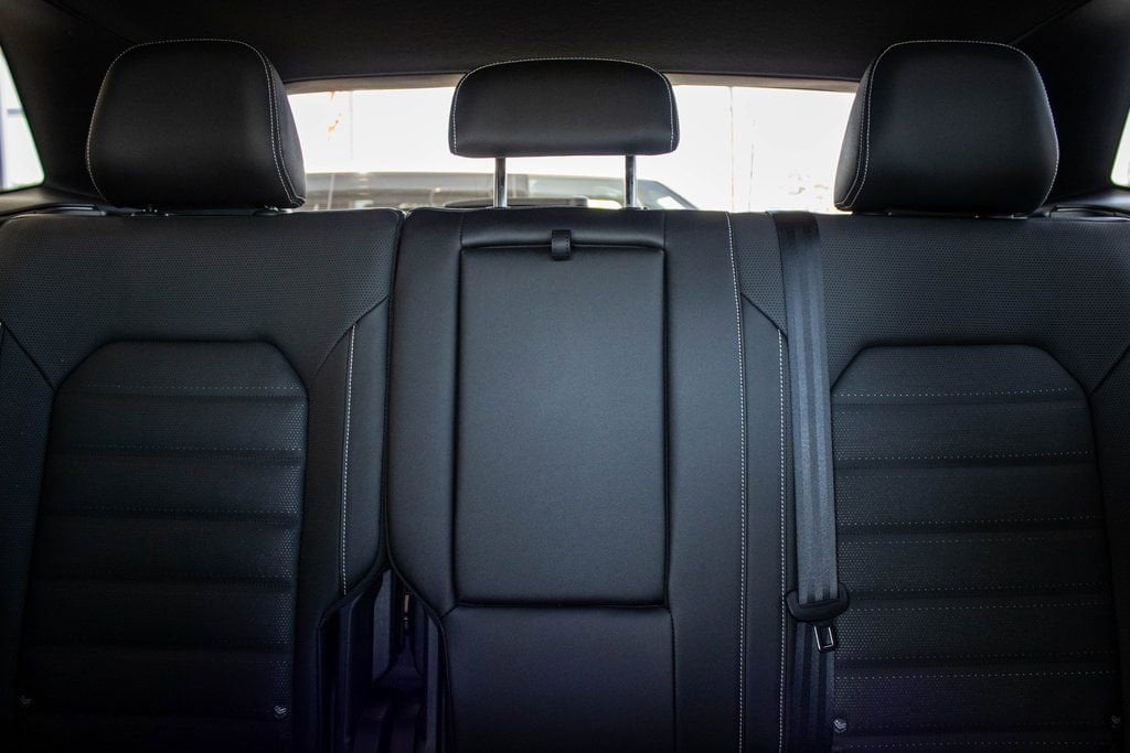 2025 Volkswagen Atlas Cross Sport SEL R-LINE - Photo 54