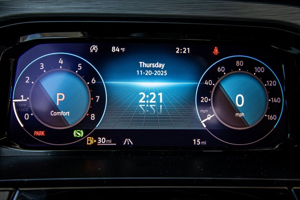 New 2026 Volkswagen Atlas Cross Sport 2.0T SE w/Technology SUV