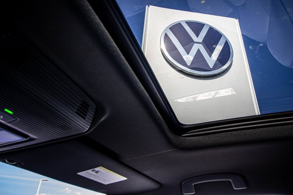 New 2026 Volkswagen Atlas Cross Sport 2.0T SEL Premium R-Line SUV