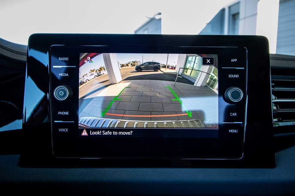 New 2026 Volkswagen Jetta SE Sedan