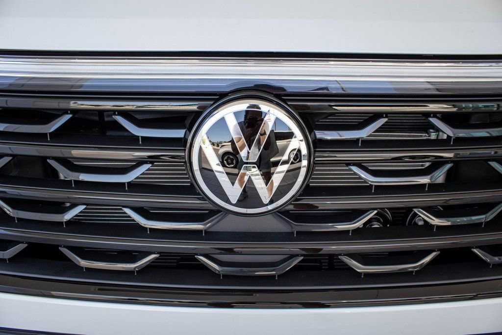 2025 Volkswagen Atlas Cross Sport SEL R-LINE - Photo 10