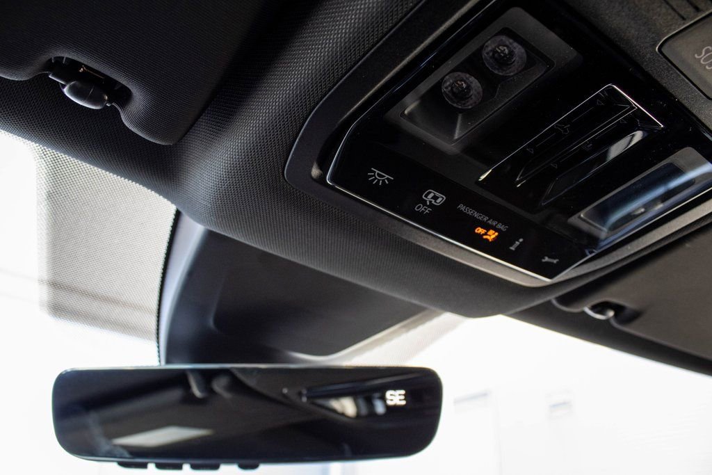 2025 Volkswagen Atlas Cross Sport SEL R-LINE - Photo 43