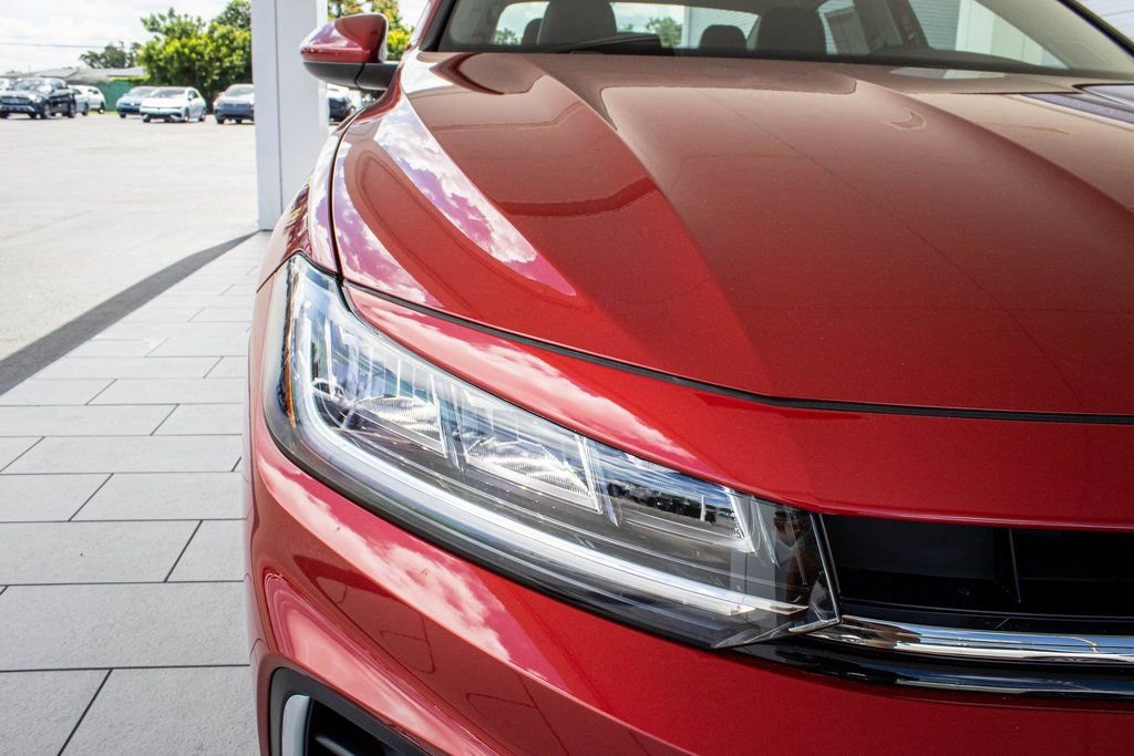 2025 Volkswagen Jetta SE - Photo 6