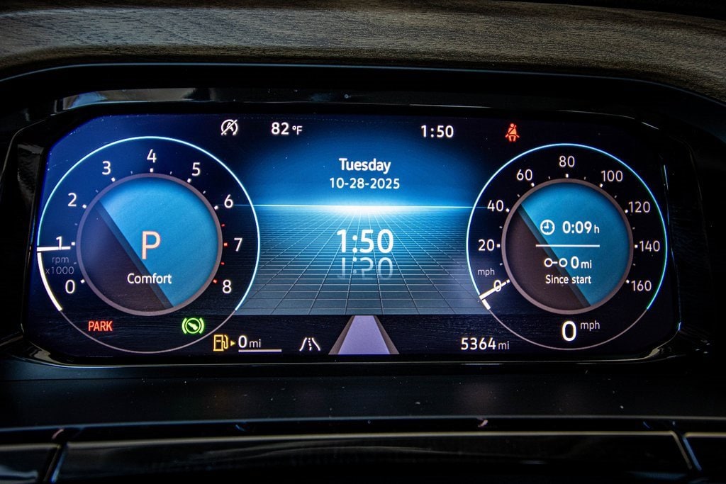 Certified 2025 Volkswagen Atlas 2.0T SE w/Technology SUV