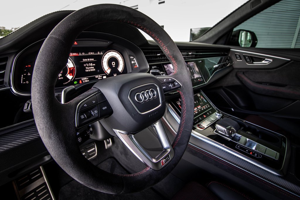 2025 Audi RS Q8 Base - Photo 32