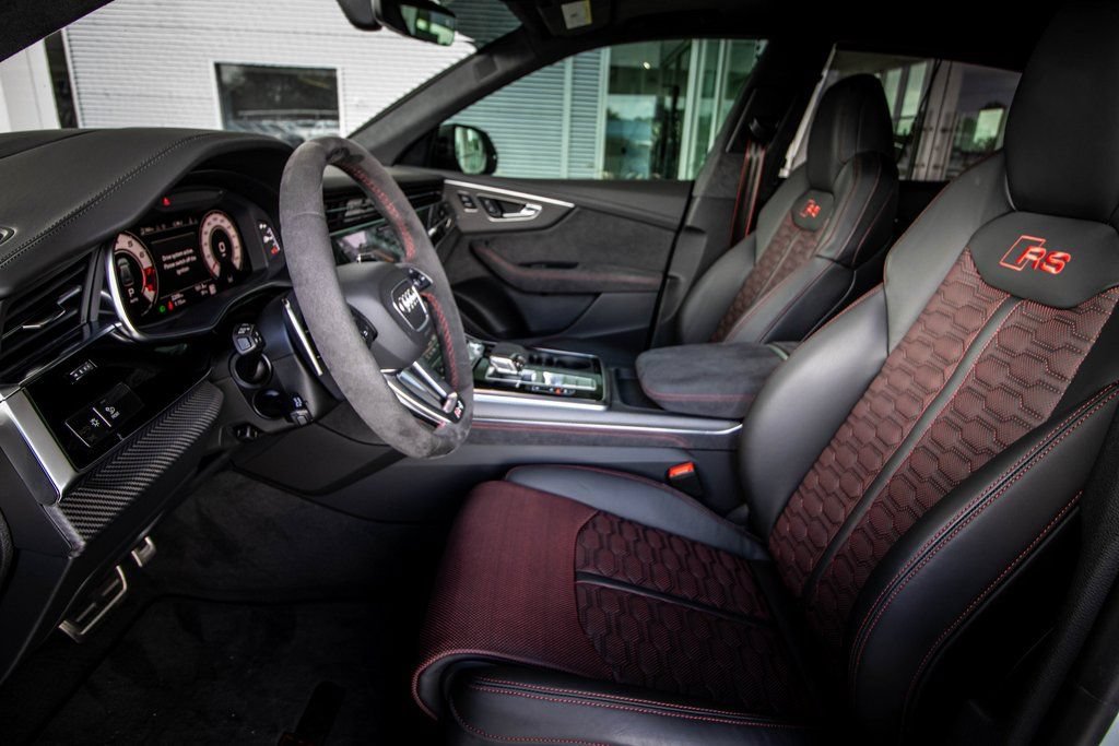 2025 Audi RS Q8 Base - Photo 31