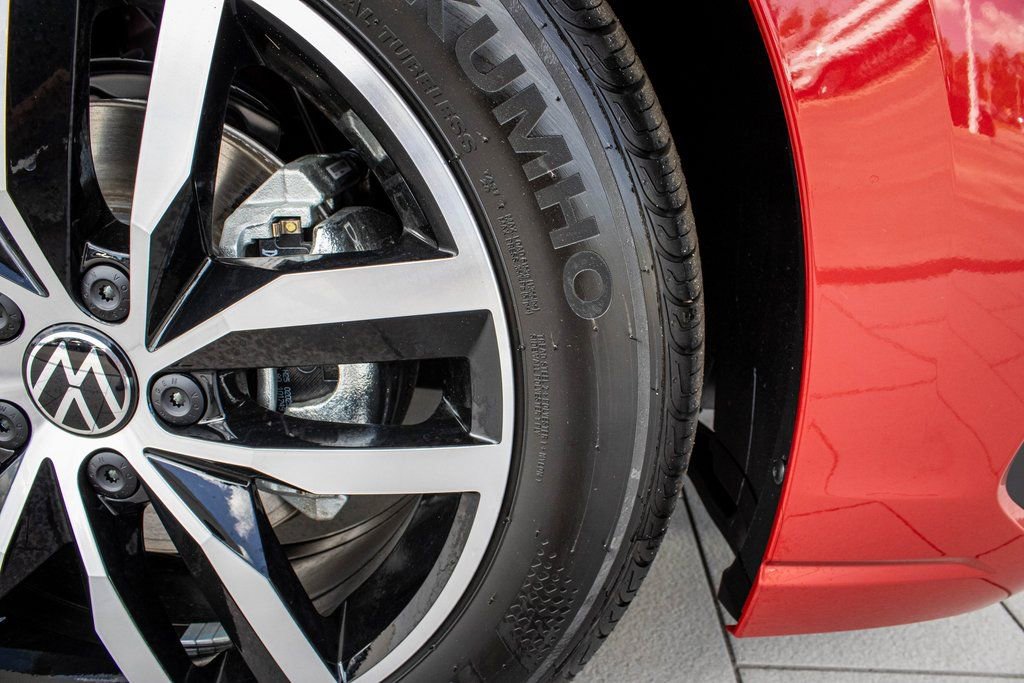 2025 Volkswagen Jetta SE - Photo 21