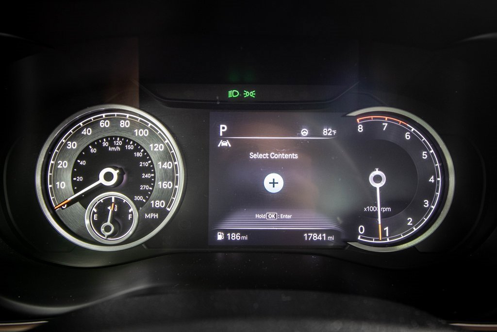 2023 Genesis G70 2.0T Sport Prestige photo 3