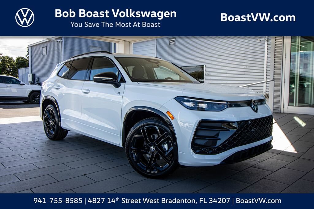 New 2026 Volkswagen Tiguan SE R-Line Black SUV