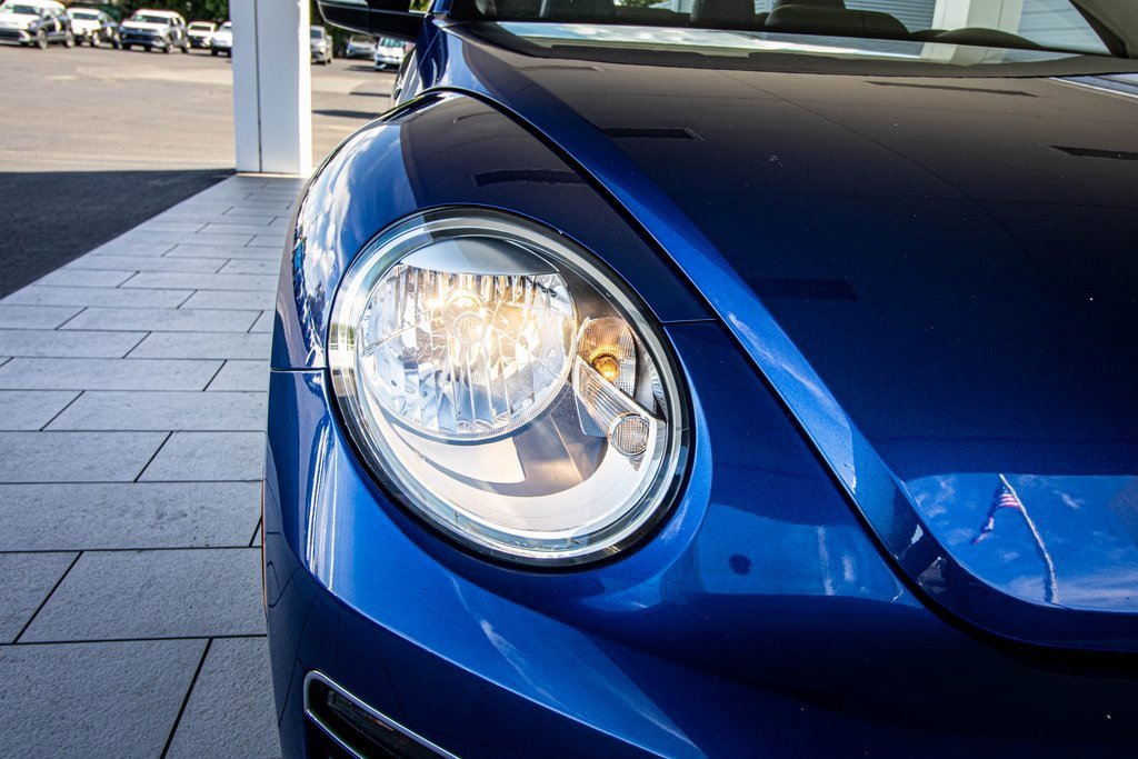 2014 Volkswagen Beetle R-Line photo 3