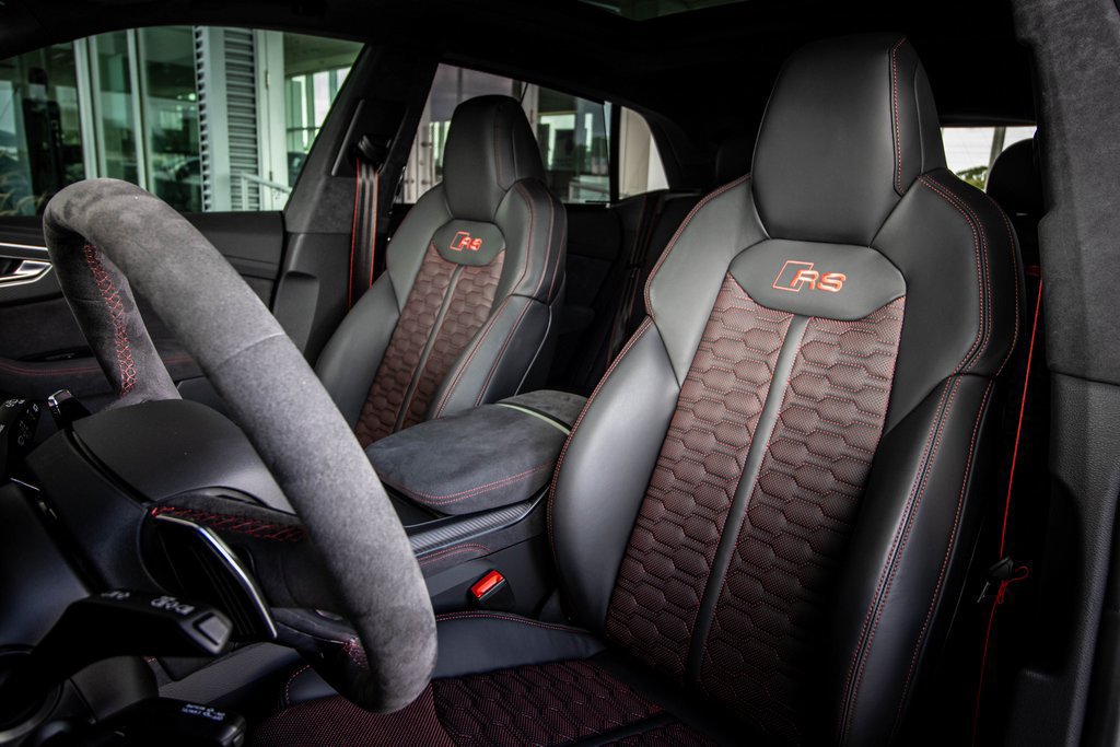 2025 Audi RS Q8 Base - Photo 29