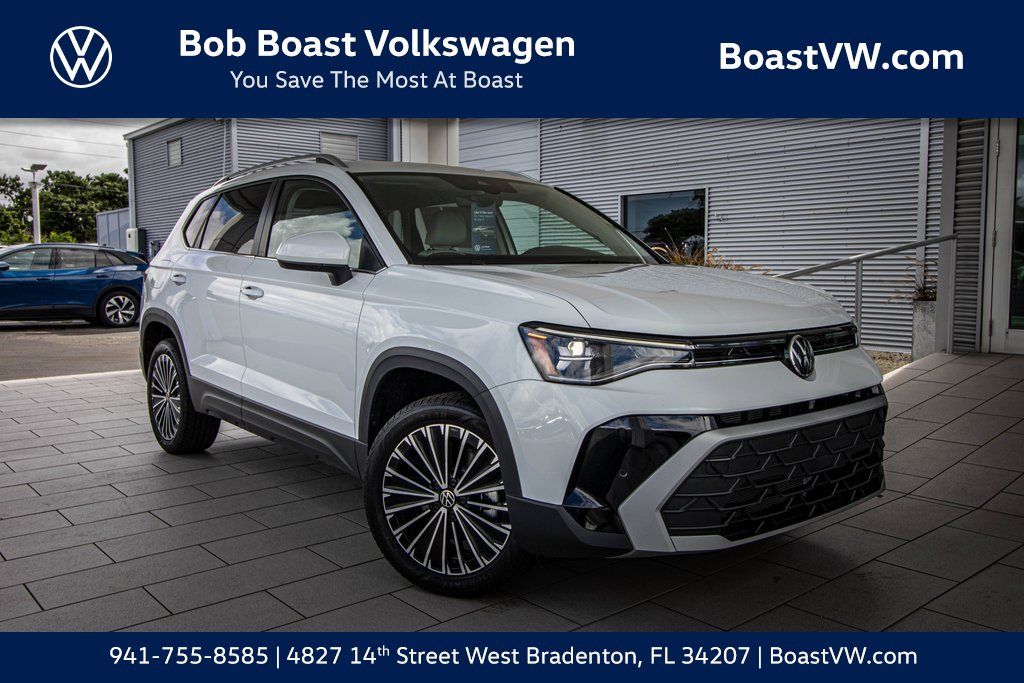 2025 Volkswagen Taos SE's photo