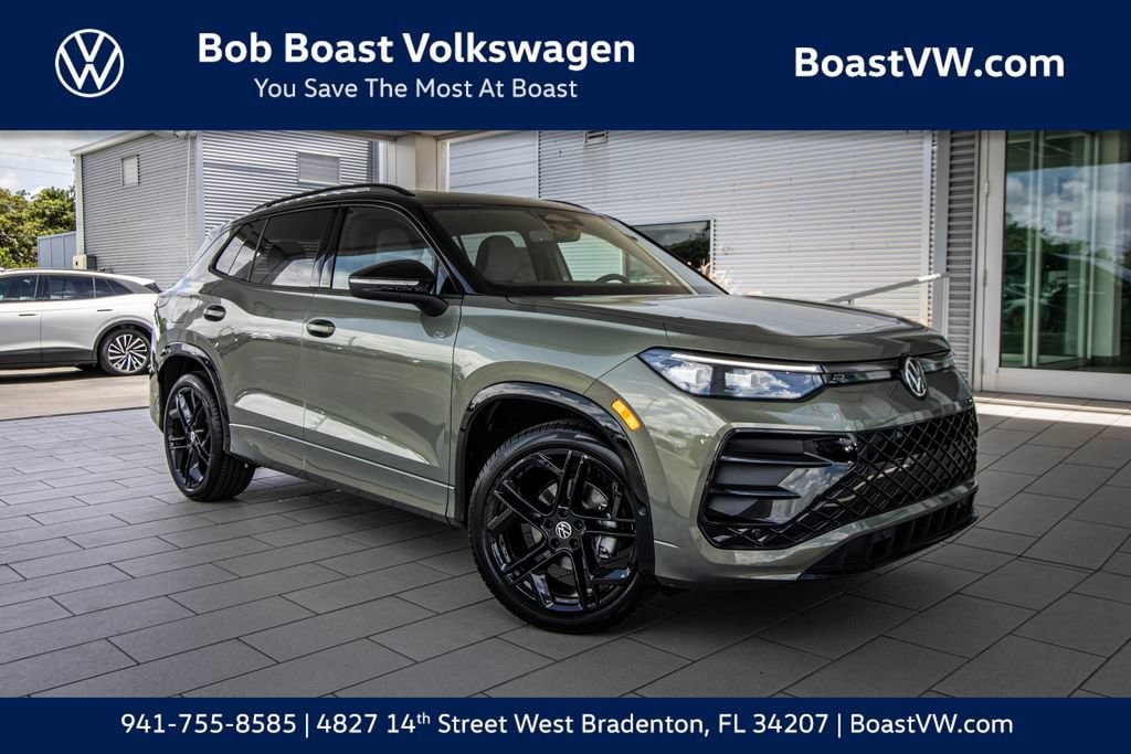 New 2026 Volkswagen Tiguan SE R-Line Black SUV