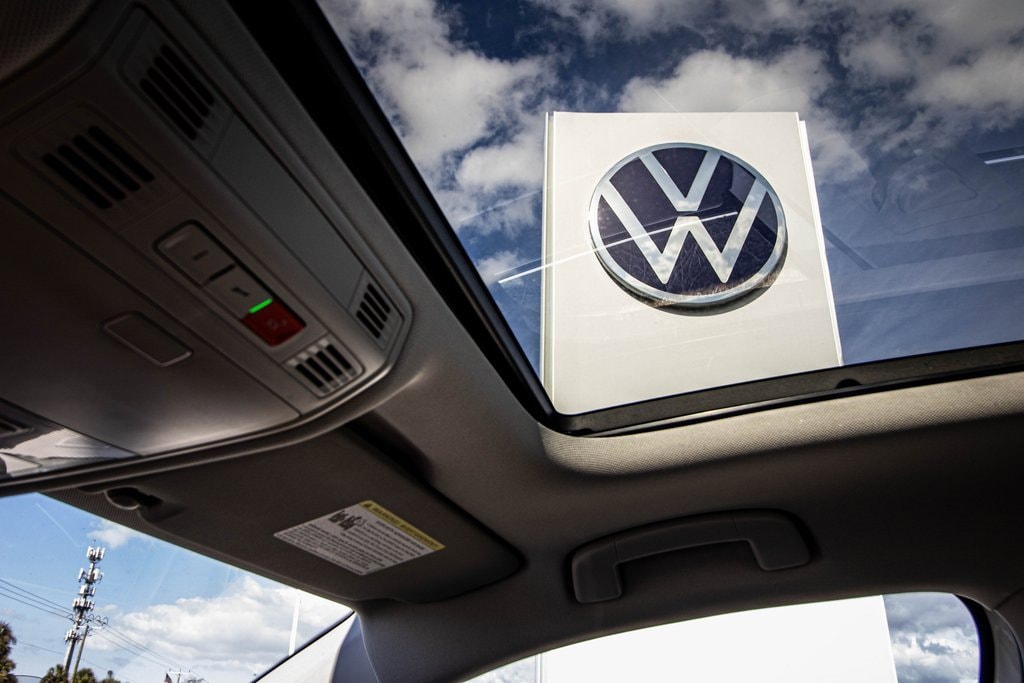 New 2026 Volkswagen Jetta SE Sedan