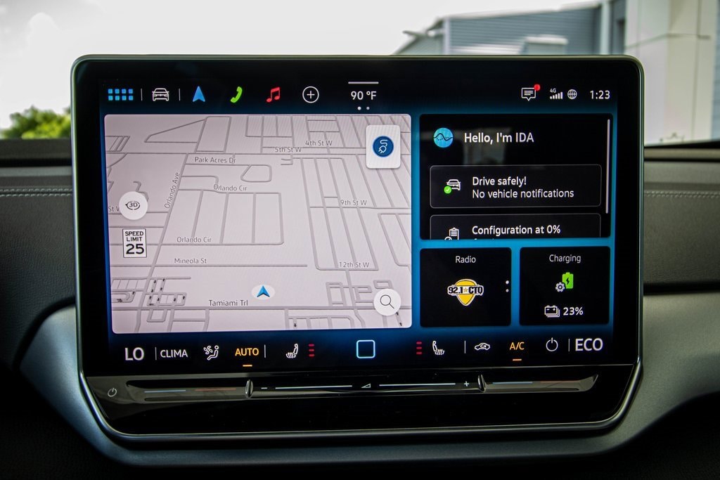 New 2025 Volkswagen ID.4 Pro SUV