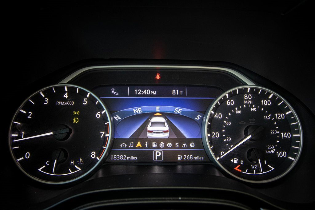 2016 Nissan Maxima SR photo 2