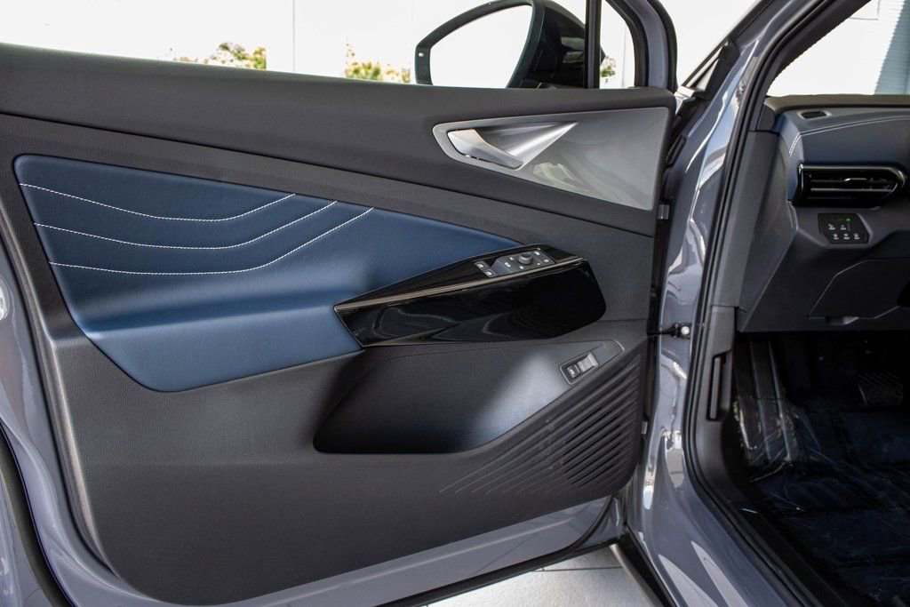 2025 Volkswagen ID.4 PRO S PLUS - Photo 27